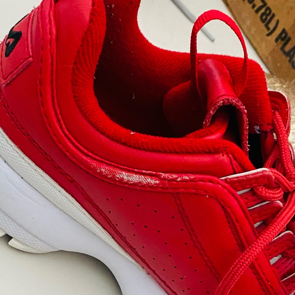 Red Fila - Picture 8 of 9